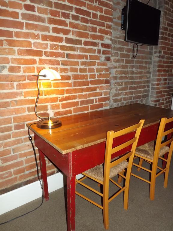 William Watson Hotel (Adults Only) Pittsfield Bagian luar foto