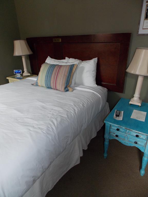 William Watson Hotel (Adults Only) Pittsfield Bagian luar foto