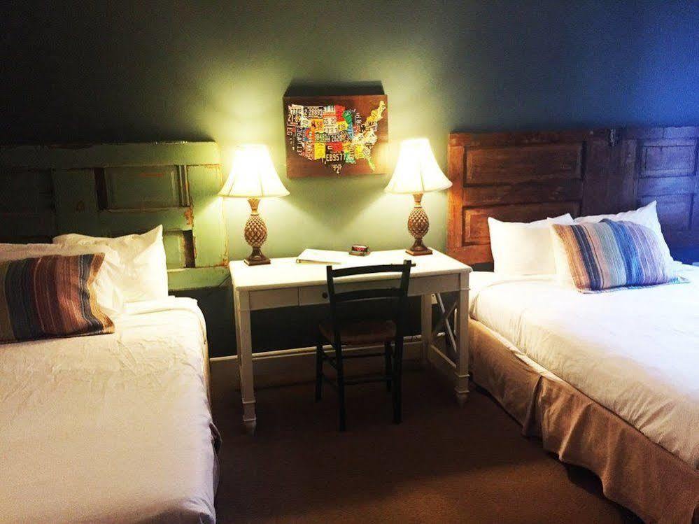 William Watson Hotel (Adults Only) Pittsfield Bagian luar foto