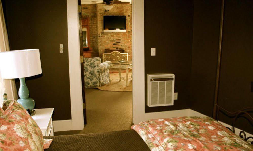 William Watson Hotel (Adults Only) Pittsfield Bagian luar foto