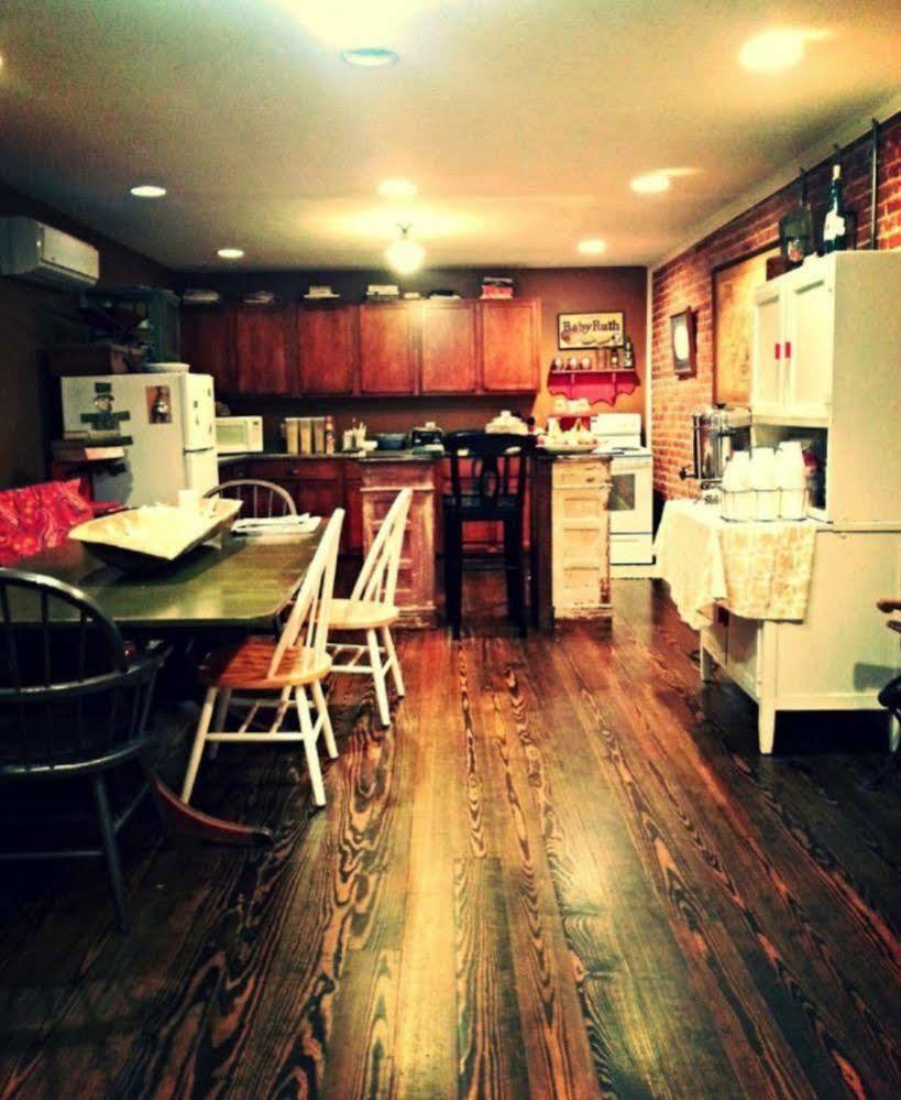 William Watson Hotel (Adults Only) Pittsfield Bagian luar foto