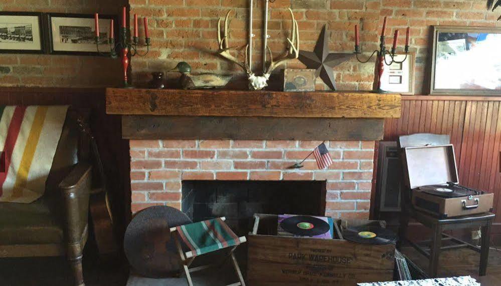 William Watson Hotel (Adults Only) Pittsfield Bagian luar foto